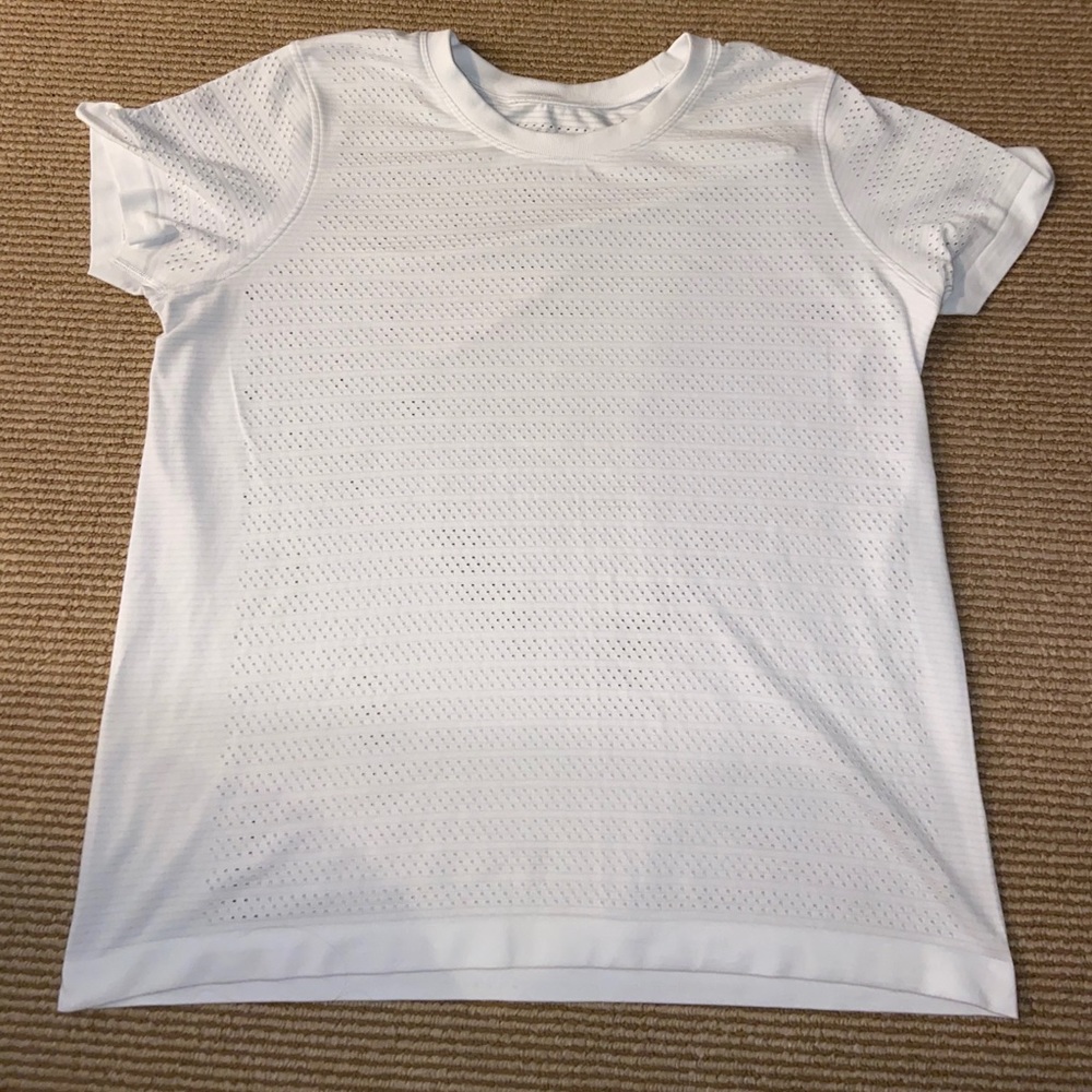 Breeze by short sleeve Lululemon shirt